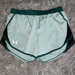 Under Armour Loose Heatgear Heather Green Lined Shorts Size M